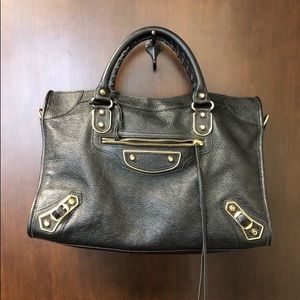 Balancing Metallic Edge City Bag